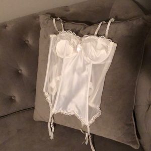 VIctorias Secret I do collection bustier